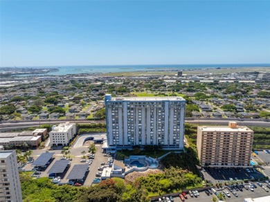 NEW LISTING!! Enjoy lush mountain and golf course views from on Honolulu Country Club in Hawaii - for sale on GolfHomes.com, golf home, golf lot