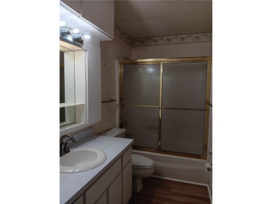Great opportunity in Vista Gardens with PLENTY of benefits: on Vero Beach South Golf Course in Florida - for sale on GolfHomes.com, golf home, golf lot
