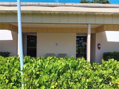 Great opportunity in Vista Gardens with PLENTY of benefits: on Vero Beach South Golf Course in Florida - for sale on GolfHomes.com, golf home, golf lot