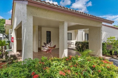 Affordable and Adorable 2-bedroom, 2-bath Villa nestled in on Bonaventure Country Club in Florida - for sale on GolfHomes.com, golf home, golf lot