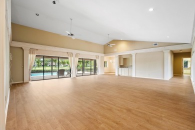 Opportunity Knocks in Mariner Sands Country Club!This spacious 2 on Mariner Sands Country Club in Florida - for sale on GolfHomes.com, golf home, golf lot