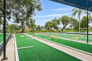 Affordable and Adorable 2-bedroom, 2-bath Villa nestled in on Bonaventure Country Club in Florida - for sale on GolfHomes.com, golf home, golf lot