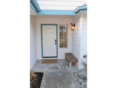 Tastefully updated, move-in ready, easy living home near on Harbor Links Golf Course in Oregon - for sale on GolfHomes.com, golf home, golf lot