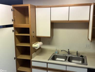 Discover easy living at 6430 Creekside Dr NE, Unit 4! This on St. Andrews Golf Club in Iowa - for sale on GolfHomes.com, golf home, golf lot