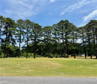 This turn-key, lock it and leave it, 3-bedroom, 2.5-bath condo on Kempsville Greens Municipal Golf Course in Virginia - for sale on GolfHomes.com, golf home, golf lot