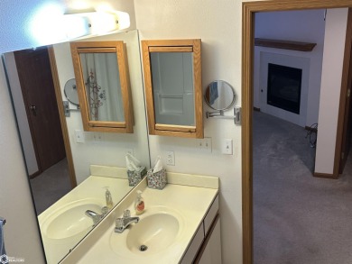 Discover easy living at 6430 Creekside Dr NE, Unit 4! This on St. Andrews Golf Club in Iowa - for sale on GolfHomes.com, golf home, golf lot
