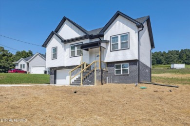 Stunning 3-bedroom, 3-bathroom home in Jefferson City, just on Patriot Hills Golf Club in Tennessee - for sale on GolfHomes.com, golf home, golf lot