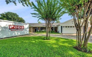 This modern and stylish 3 bedroom, 2 bath boasts over 2500 sf of on Emerald Bay Club in Texas - for sale on GolfHomes.com, golf home, golf lot