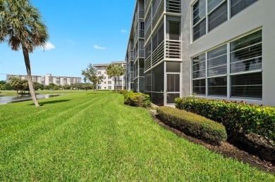 This fully renovated 3/2, 1st flr home offers the perfect blend on Palm-Aire Country Club and Resort - Palms in Florida - for sale on GolfHomes.com, golf home, golf lot