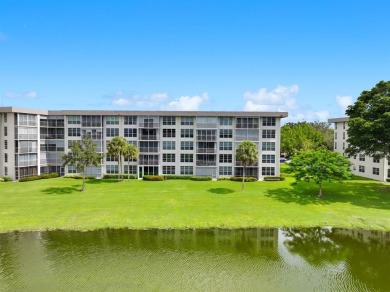This fully renovated 3/2, 1st flr home offers the perfect blend on Palm-Aire Country Club and Resort - Palms in Florida - for sale on GolfHomes.com, golf home, golf lot