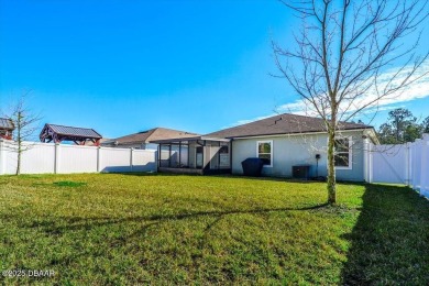 Come see this 4 bedroom/2 bath home. Enjoy all the amenities on Grand Reserve Golf Course in Florida - for sale on GolfHomes.com, golf home, golf lot