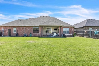 This beautifully maintained 3-bedroom, 2.5-bathroom home, offers on Crimson Creek Golf Club in Oklahoma - for sale on GolfHomes.com, golf home, golf lot