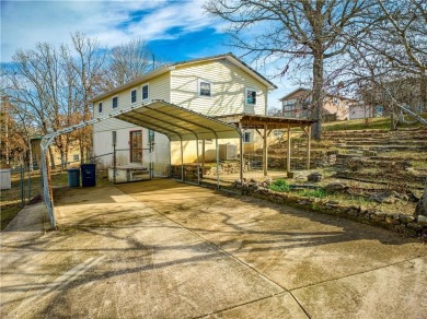 Looking for a weekend getaway or a primary residence close to on Diamond Hills Country Club in Arkansas - for sale on GolfHomes.com, golf home, golf lot