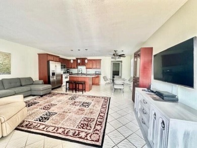 Come See this New to the Market, 1 Bed/1.5 Bath Single Level on Kings Point Golf -Flanders Way in Florida - for sale on GolfHomes.com, golf home, golf lot