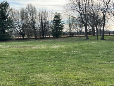 11 lots in Greenbriar Estates, a planned unit development with on Crown Pointe Golf Club in Missouri - for sale on GolfHomes.com, golf home, golf lot