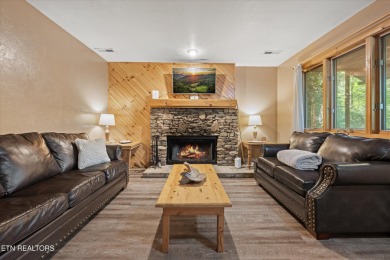 This Gatlinburg cabin offers the perfect blend of convenience on Bent Creek Golf Course in Tennessee - for sale on GolfHomes.com, golf home, golf lot