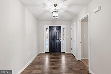 Welcome to this beautifully maintained 3-bedroom, 2-bath home on Lake Of The Woods Golf Course in Virginia - for sale on GolfHomes.com, golf home, golf lot