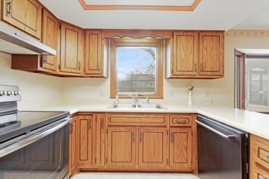 Check out this well maintained home in the desirable Arlington on Arlington Park Association in Indiana - for sale on GolfHomes.com, golf home, golf lot