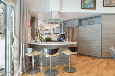 Ideally located in the amenity-rich neighborhood of Eagle-Vail on Eagle Vail Golf Course in Colorado - for sale on GolfHomes.com, golf home, golf lot