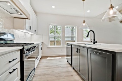 MOVE-IN READY! Discover this stunning new cons't craftsman style on Bella Vista Country Club - Highlands in Arkansas - for sale on GolfHomes.com, golf home, golf lot