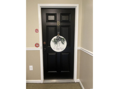 Clean  & bright, this First Floor, End Unit condo is steps away on Wachesaw Plantation East Golf Course in South Carolina - for sale on GolfHomes.com, golf home, golf lot