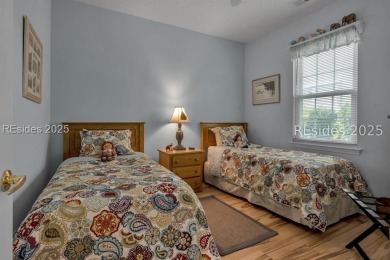 Charming and move-in ready! This immaculate 3BA/2BA (or 2BD + on Hidden Cypress Golf Club in South Carolina - for sale on GolfHomes.com, golf home, golf lot