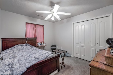 Fresh interior and exterior paint, makes this one shine like a on Southgate Golf Course in Utah - for sale on GolfHomes.com, golf home, golf lot