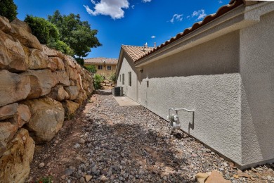 Fresh interior and exterior paint, makes this one shine like a on Southgate Golf Course in Utah - for sale on GolfHomes.com, golf home, golf lot