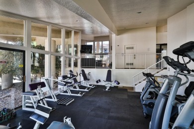 Fresh interior and exterior paint, makes this one shine like a on Southgate Golf Course in Utah - for sale on GolfHomes.com, golf home, golf lot