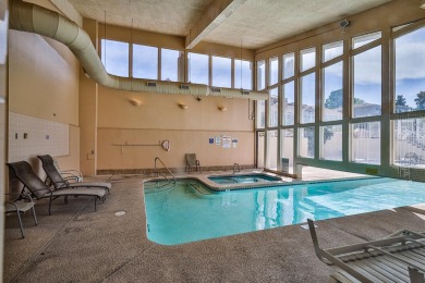 Fresh interior and exterior paint, makes this one shine like a on Southgate Golf Course in Utah - for sale on GolfHomes.com, golf home, golf lot