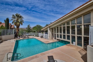 Fresh interior and exterior paint, makes this one shine like a on Southgate Golf Course in Utah - for sale on GolfHomes.com, golf home, golf lot