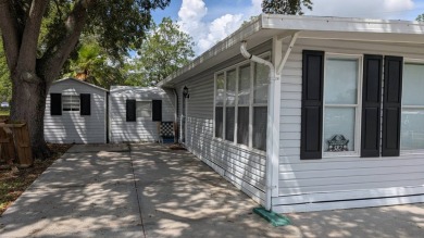 MOTIVATED SELLER - CALL TODAY!  This beautifully remodeled Park on Cane Garden Golf Course in Florida - for sale on GolfHomes.com, golf home, golf lot