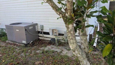 MOTIVATED SELLER - CALL TODAY!  This beautifully remodeled Park on Cane Garden Golf Course in Florida - for sale on GolfHomes.com, golf home, golf lot