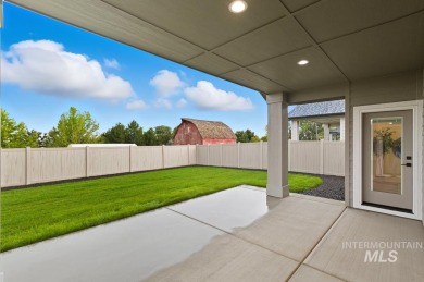 Thoughtfully designed single-level floor plan offers 3 bedrooms on Hunters Point Golf Club in Idaho - for sale on GolfHomes.com, golf home, golf lot