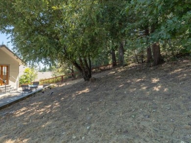 Close to Golf Course and Park - This 1886 square foot split on Forest Meadows Golf Course in California - for sale on GolfHomes.com, golf home, golf lot