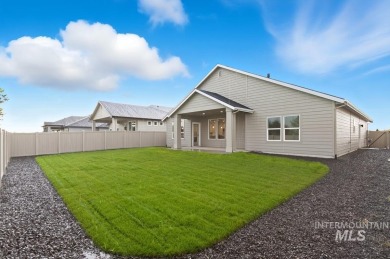 Thoughtfully designed single-level floor plan offers 3 bedrooms on Hunters Point Golf Club in Idaho - for sale on GolfHomes.com, golf home, golf lot