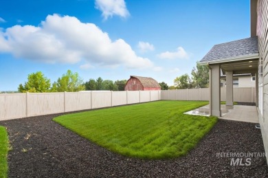 Thoughtfully designed single-level floor plan offers 3 bedrooms on Hunters Point Golf Club in Idaho - for sale on GolfHomes.com, golf home, golf lot