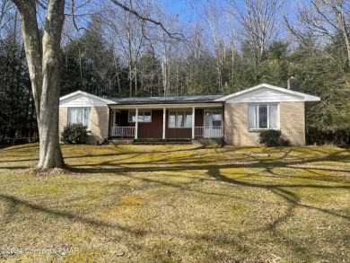 SPACIOUS RANCH w/ 4 generous size Bedrooms, 1.5 Baths on 1.44 on Mountain Laurel Golf Club in Pennsylvania - for sale on GolfHomes.com, golf home, golf lot