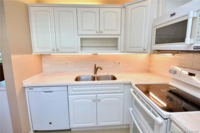 Come and enjoy this fully updated first floor 2 bedrm 2 bath on Pine Lakes Golf Club in Florida - for sale on GolfHomes.com, golf home, golf lot