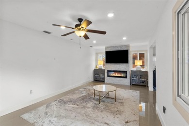 ***HUGE PRICE REDUCTION- MOTIVATED SELLER!!!*** West of the on Sara Bay Country Club in Florida - for sale on GolfHomes.com, golf home, golf lot