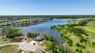 Welcome to this stunning 3 bedroom, 2 bathroom home with a on Golf Club of Creekmoor in Missouri - for sale on GolfHomes.com, golf home, golf lot