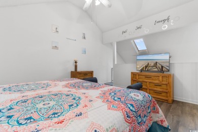 Welcome to this charming 2-bedroom, 2-bathroom condo in the on Island Green Golf Club in South Carolina - for sale on GolfHomes.com, golf home, golf lot