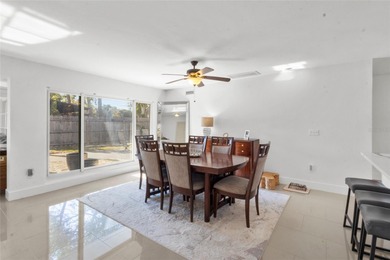 ***HUGE PRICE REDUCTION- MOTIVATED SELLER!!!*** West of the on Sara Bay Country Club in Florida - for sale on GolfHomes.com, golf home, golf lot