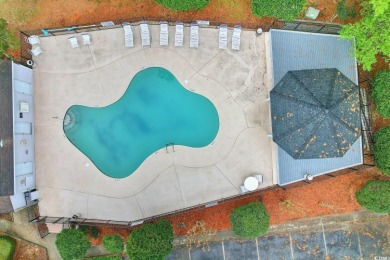 Welcome to this charming 2-bedroom, 2-bathroom condo in the on Island Green Golf Club in South Carolina - for sale on GolfHomes.com, golf home, golf lot