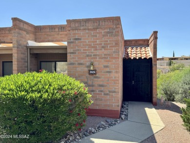 End unit! Bee Hive Fireplace! Fully furnished! Patio! This on Desert Hills Golf Club of Green Valley in Arizona - for sale on GolfHomes.com, golf home, golf lot