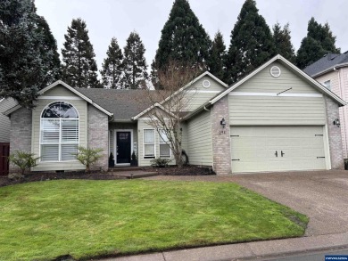 $10,000 Seller Credit** Beautiful home in the Inland Shores on McNary Golf Club in Oregon - for sale on GolfHomes.com, golf home, golf lot