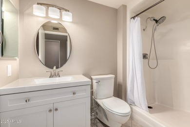 Hurry to this great Gemini home! Home features an updated on Union Hills Country Club in Arizona - for sale on GolfHomes.com, golf home, golf lot