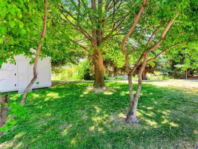 Rare Single-Level Gem in the Heart of Eagle! Ideally located on Eagle Hills Golf Course in Idaho - for sale on GolfHomes.com, golf home, golf lot