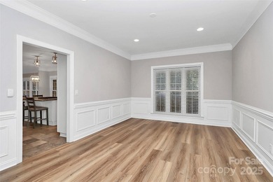 Traditional all-brick 6BR, 4BA home on the 6th tee box of on Birkdale Golf Club in North Carolina - for sale on GolfHomes.com, golf home, golf lot