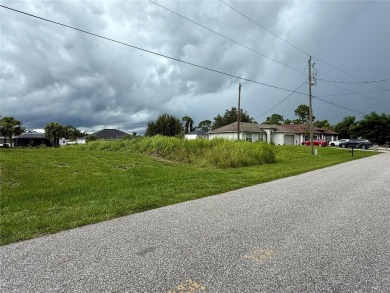 Looking for that perfect piece of land to build your slice of on Bobcat Trail Golf Club in Florida - for sale on GolfHomes.com, golf home, golf lot
